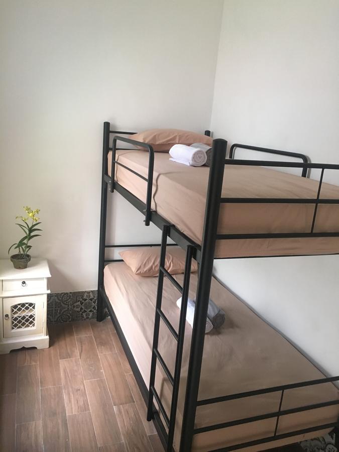 Wood Stone Hostel Yogyakarta Ngoại thất bức ảnh