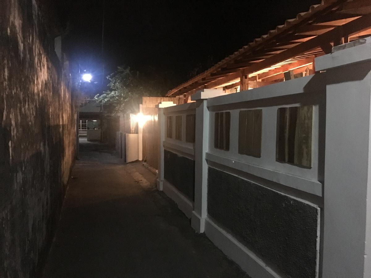 Wood Stone Hostel Yogyakarta Ngoại thất bức ảnh
